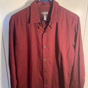 Van Heusen Medium men’s dress shirt red